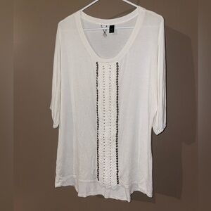 BKE Boutique Elegant White Women's Top sz L SOFT